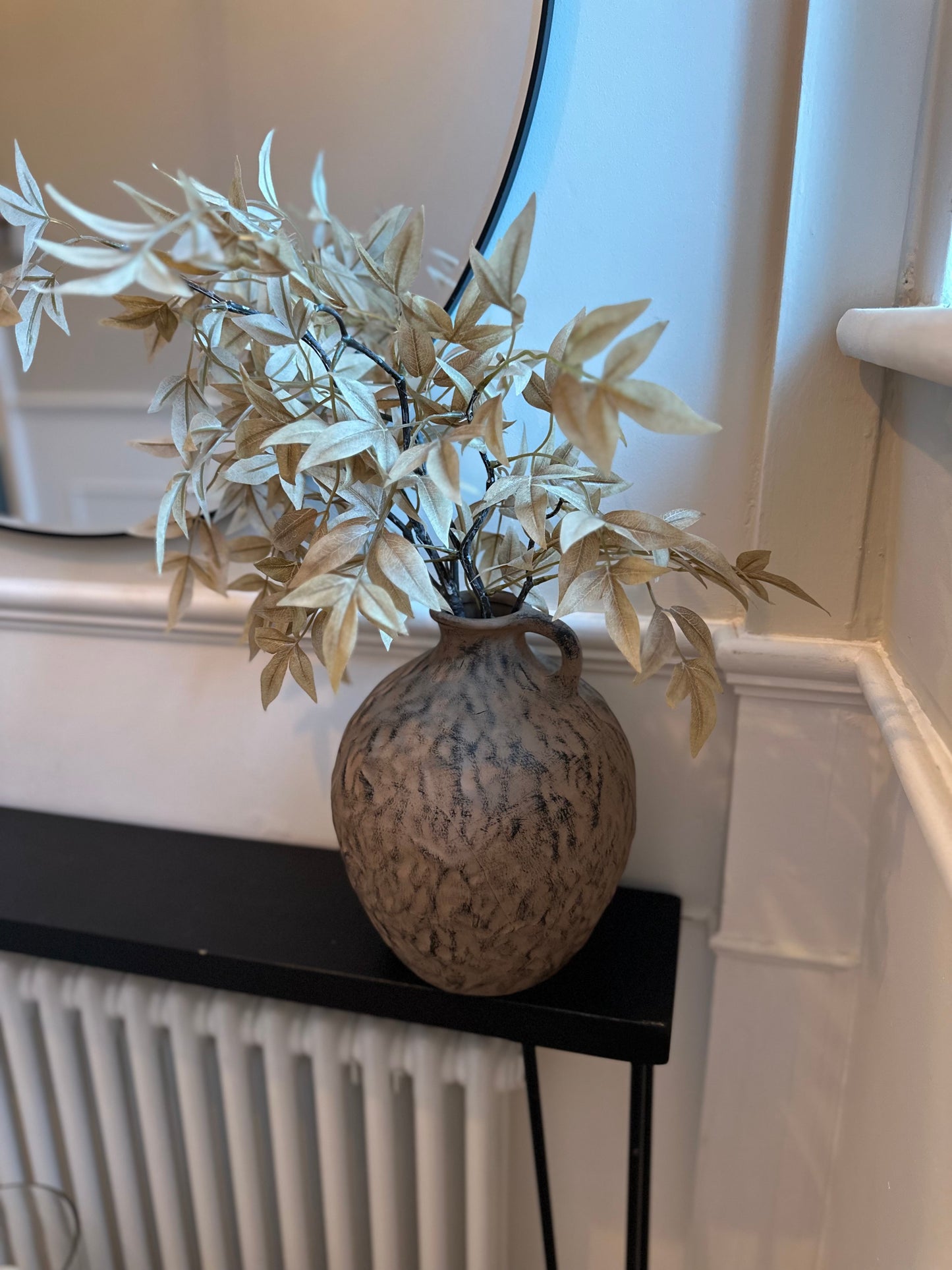 Isabella ceramic vase