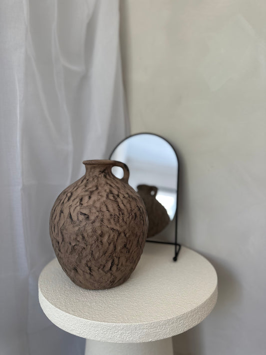 Isabella ceramic vase