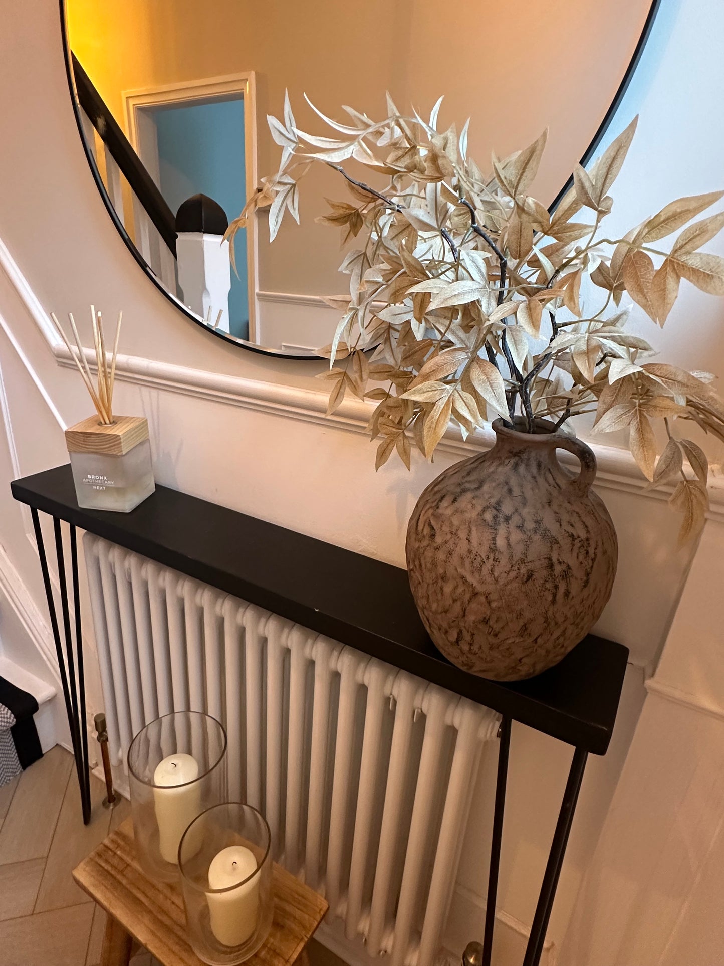 Isabella ceramic vase